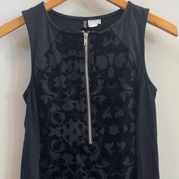 H&M Black Patterned Mini Dress - Picture 2 of 6